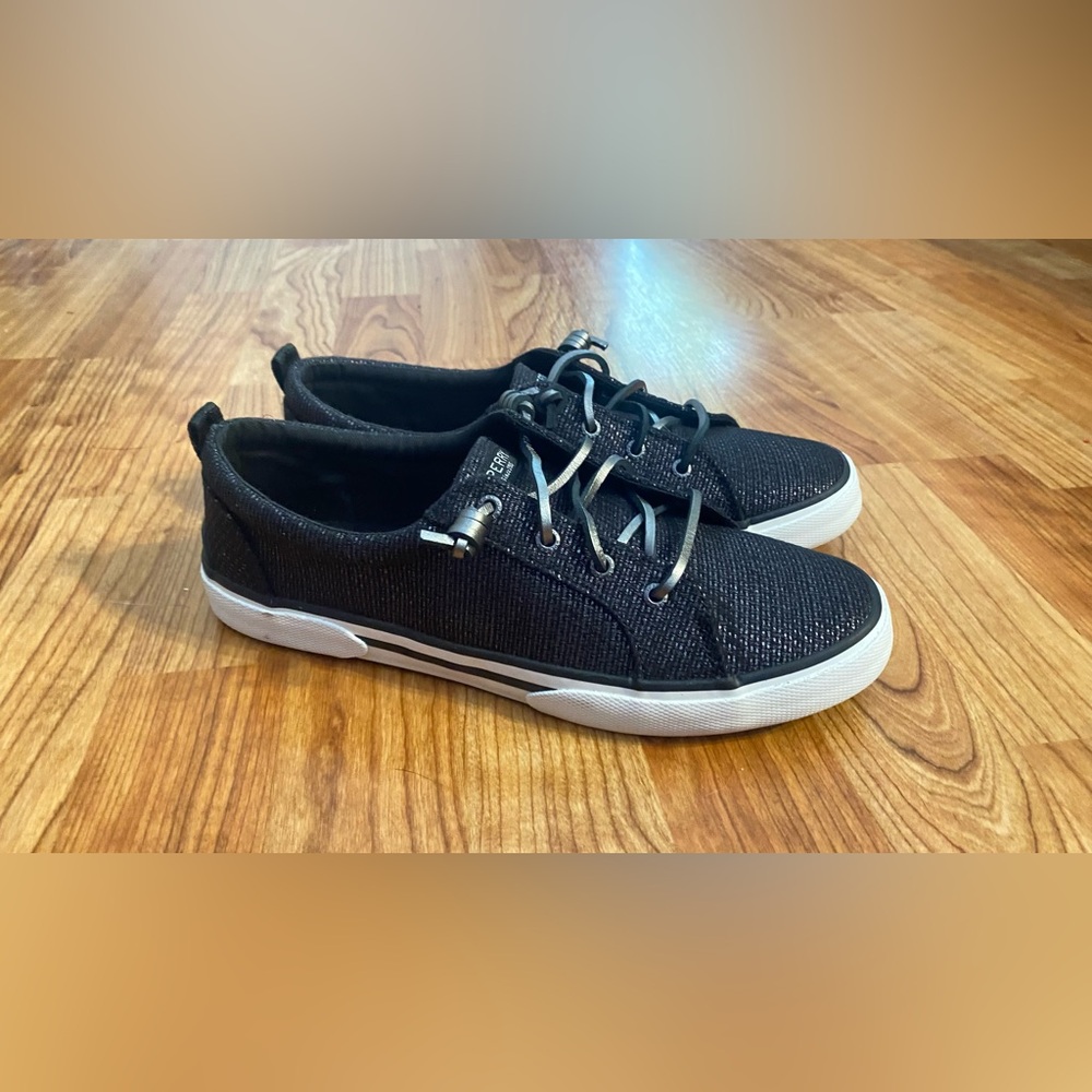 Womans Sperry Shoes , Size 9.5, Black, Brand New.